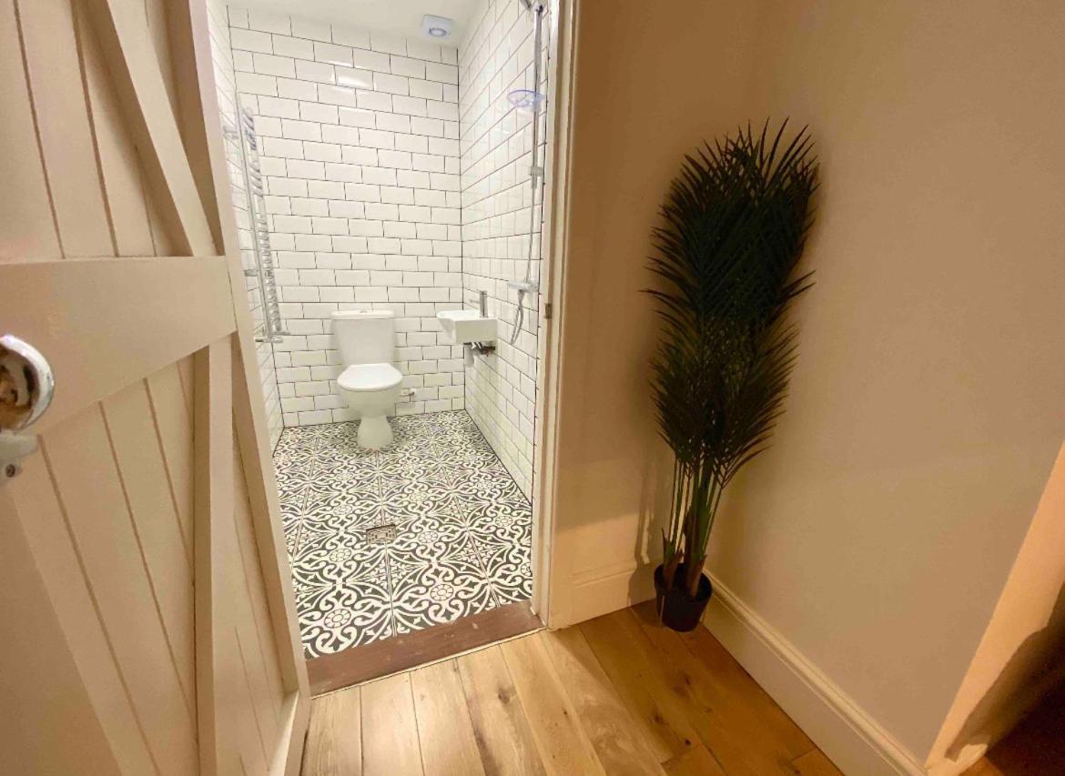 Апартаменты Flat 8, 10 St Johns Борнмут Экстерьер фото